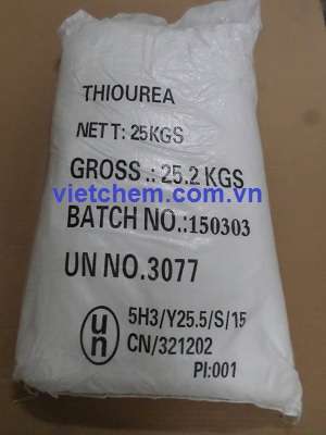 Thioure (NH3)2CS 99%