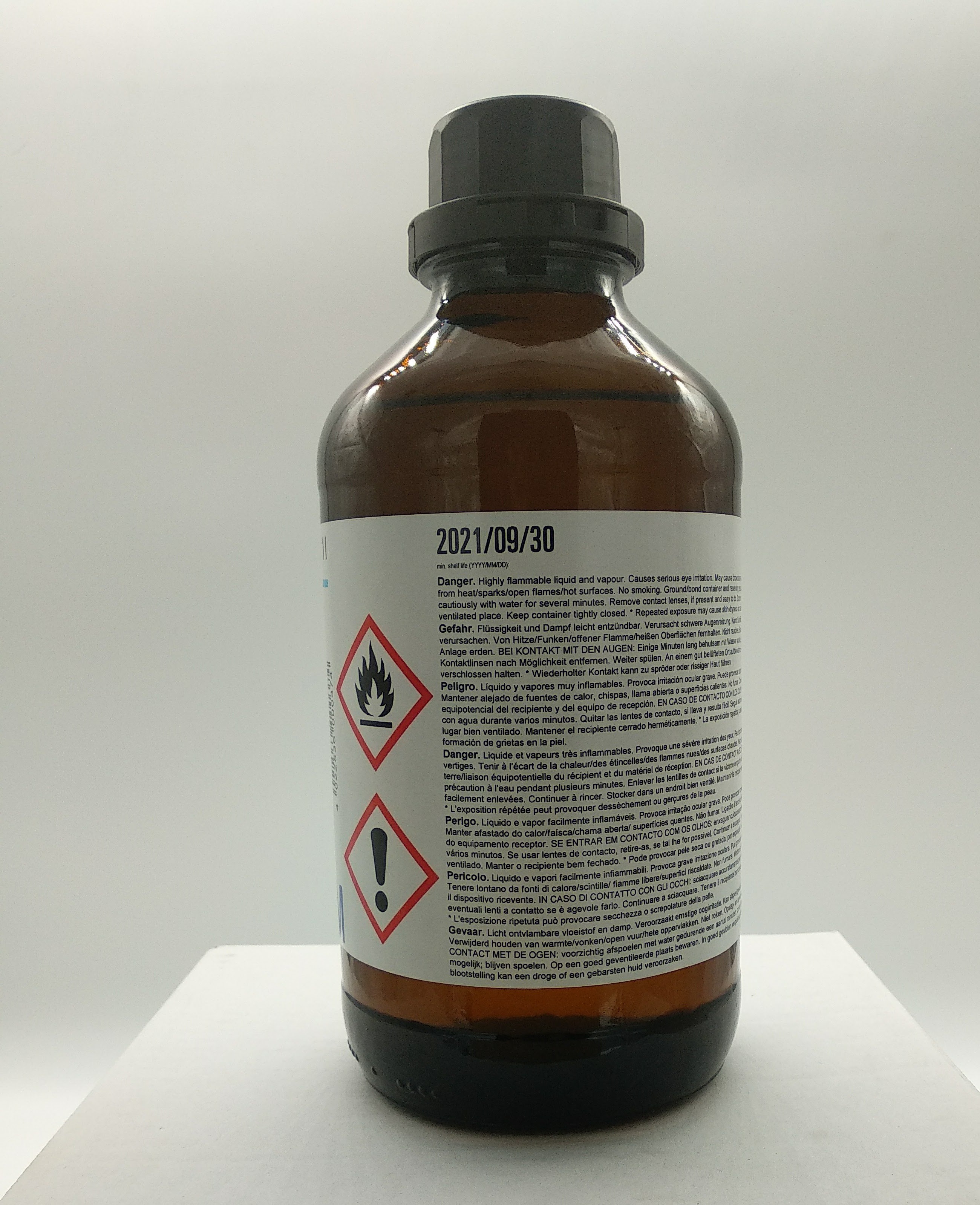 Methanol anhydrous for analysis (max. 0.003% H₂O)