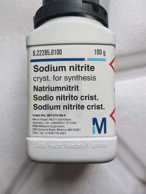 Sodium nitrite cryst. for synthesis 100g Merck