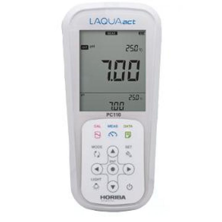 Máy đo pH / ORP / DO cầm tay LAQUAact PD110 Horiba