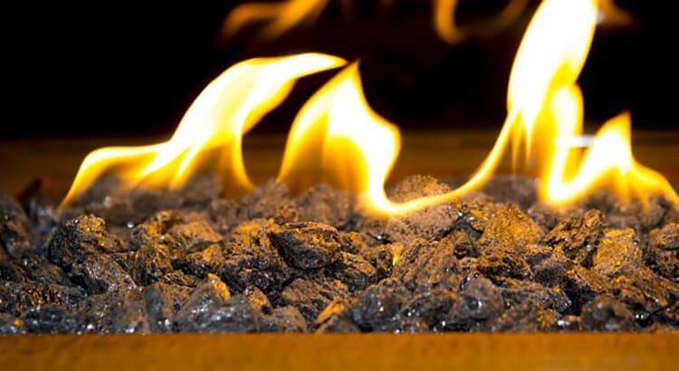 Etanol dễ cháy khi gặp lửa