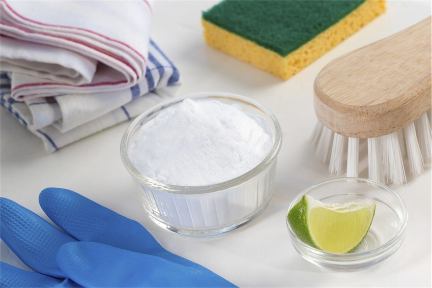 Ứng dụng của Natri bicacbonat trong tẩy rửa và lau chùi nhà bếp