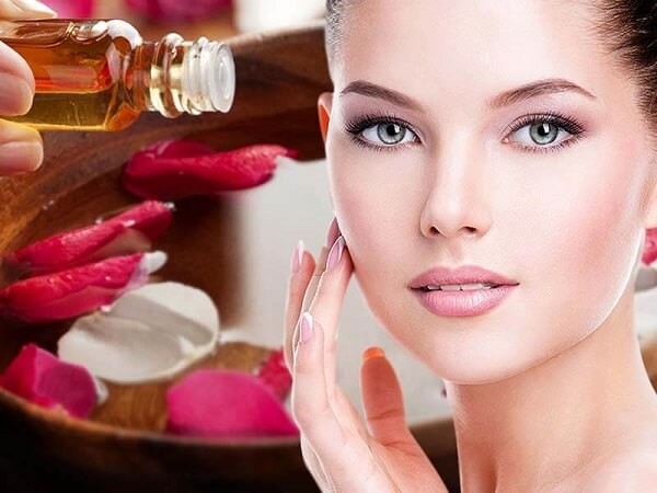 Glycerin Giúp dưỡng ẩm và làm mềm da
