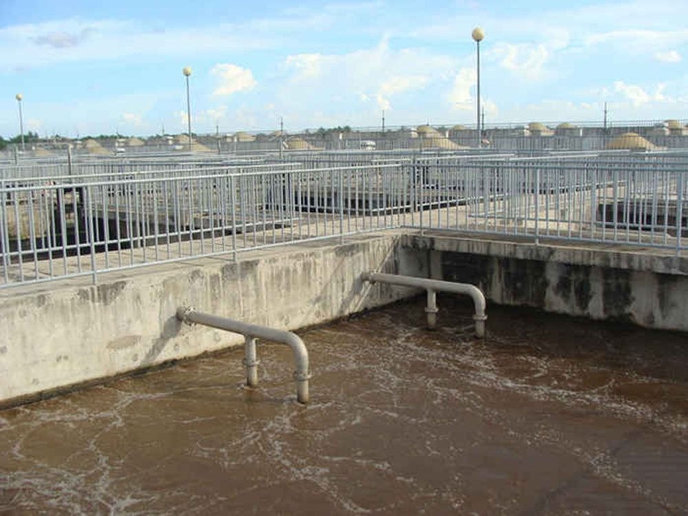 Sắt 2 clorua được ứng dụng rộng rãi trong xử lý nước thải ngành công nghiệp