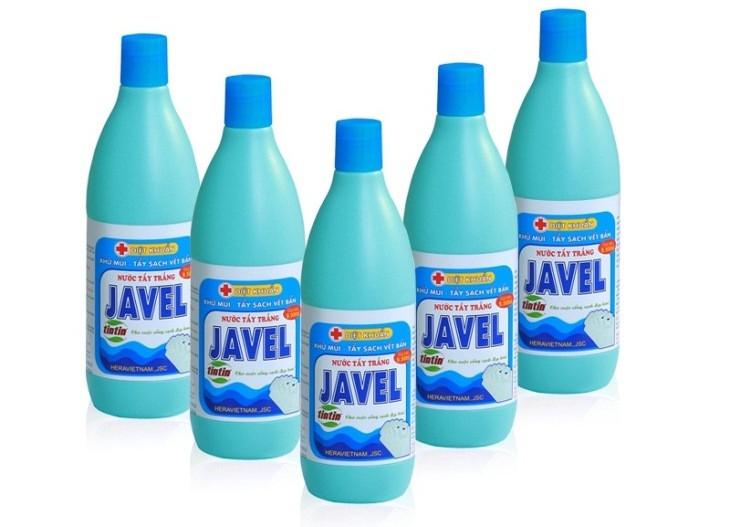    Hình ảnh nước tẩy Javen được sử dụng phổ biến hiện nay