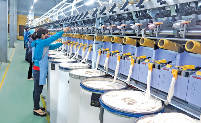 Hóa chất dệt nhuộm giữ vai trò quan trọng trong ngành dệt nhuộm