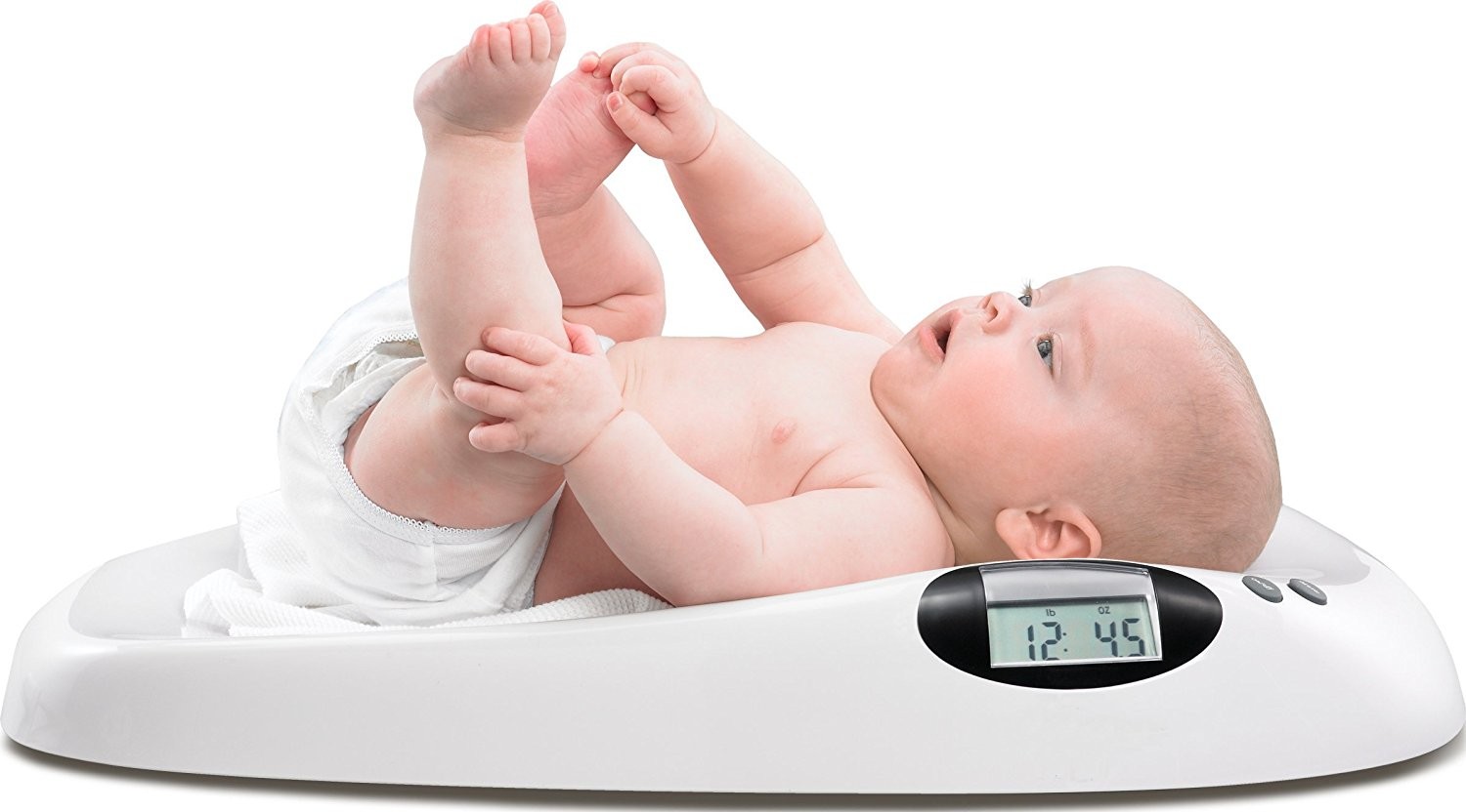 Đo trọng lượng trẻ nhỏ bằng cân điện tử y tế