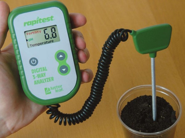 Hình ảnh máy đo độ pH của đất