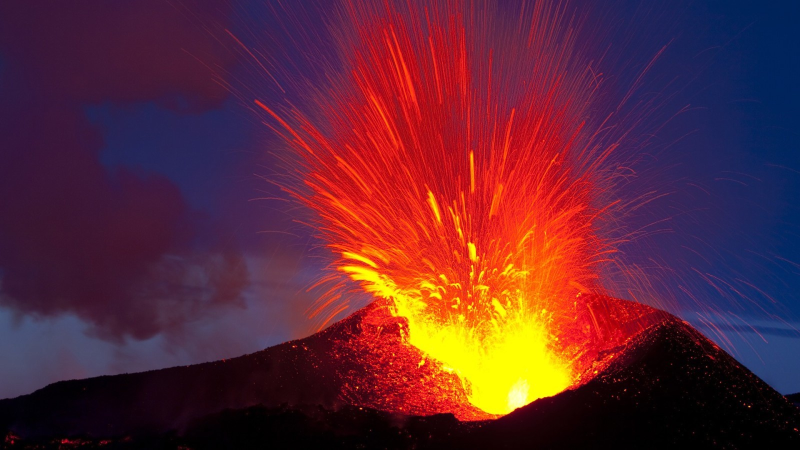 Khí amoniac sinh ra từ hoạt động núi lửa
