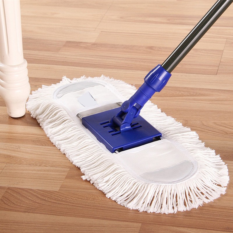 Sử dụng nước javen giúp làm sạch sàn nhà